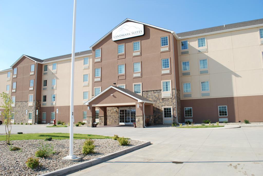 Landmark Suites - Уиллистон Экстерьер фото